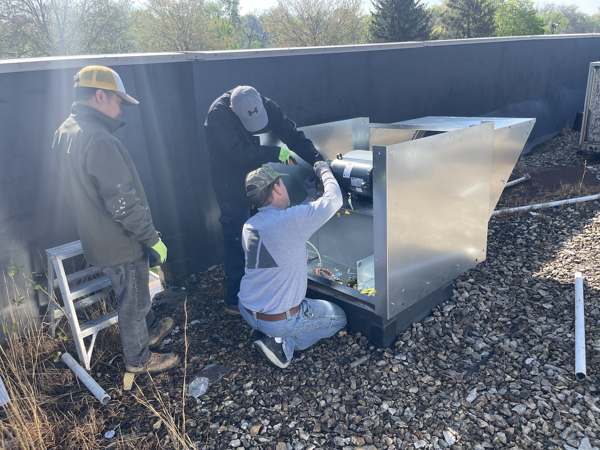TK Heating & Cooling commercial rooftop HVAC service in Kansas City